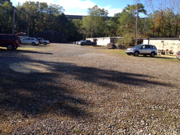 Parking from rifle to pistol range.